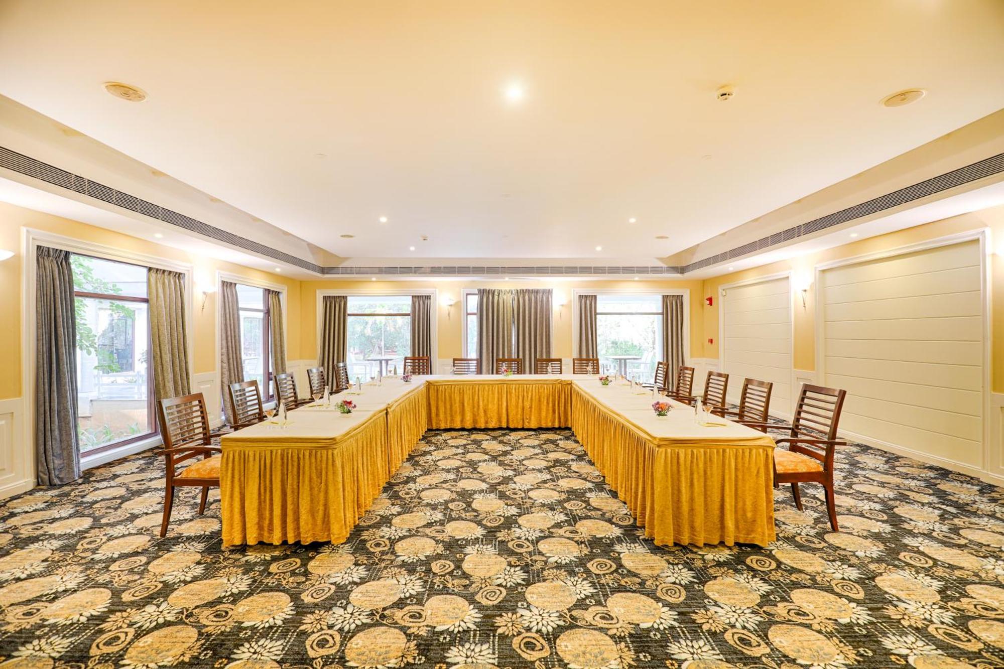 Club Mahindra Golden Landmark, Mysuru Экстерьер фото